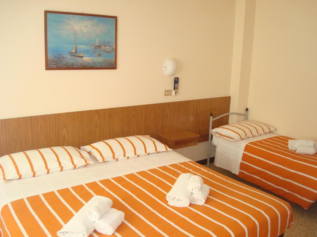 Hotel Amalfi Rimini Exterior photo